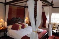 Four poster room at bed and breakfast Ross on Wye