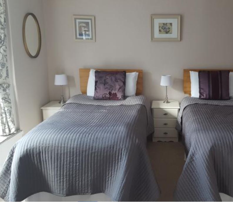 Twin Room At Guest House Ross on Wye