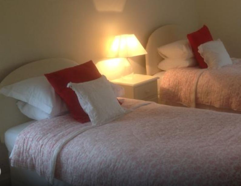 Twin room at bed and breakfast near Ross on Wye